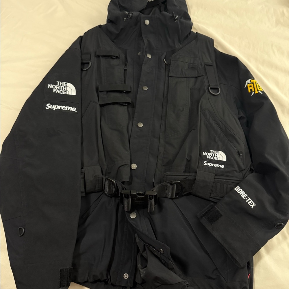 ❌SOLD❌ The North Face Supreme Rtg Men's Black Performance Jacket and vest